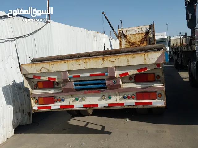 Flatbed Other 2005 in Kuwait City