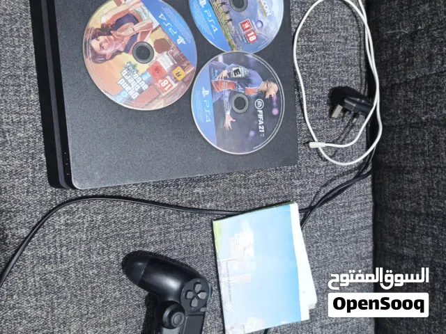 بلي فور سلم مستعمل نظافه 100بل100 مع ثلاثه أقراص ويده واحده وشاحن اليده مع الباكيت ومستلزماته