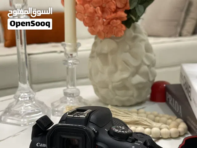 بيعه سريعه كاميرا كانون مع عدسه اقرا الوصف