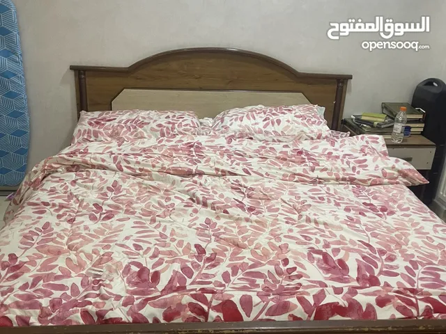 غرفة نوم مستعملة لاتيه 18 بحالة جيدة جدا للبيع