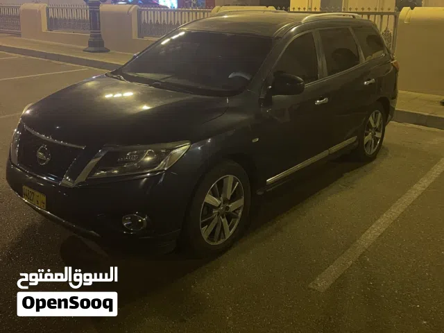 2014 نيسان باثفايندر SV