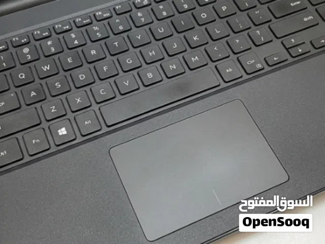 لابتوب ديل للبيع معاه كرتين شاشه انتل و AMD هارديسك 512ssd سريع حاله البطاريه ممتازة