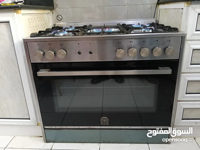 Price 5-Burner Cooking Range – Urgent Sale! Size 90x60. in a good condition All burners and Oven