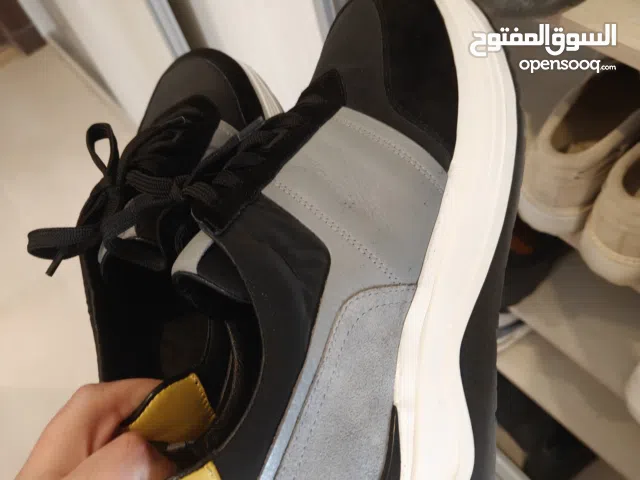 اجمل احذيه اصليه نمره 44