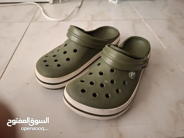 green crocs amazing super