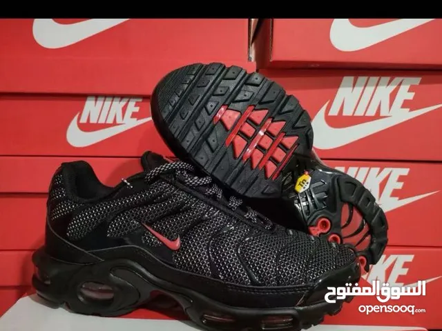 41 Casual Shoes in Al Batinah