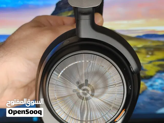 SteelSeries Arctis Nova Pro Wireless Multi-System Gaming Headset سماعه