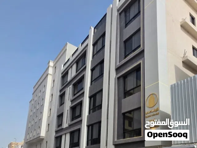 شقة فاخرة اربع غرف للتمليك في جدة حي الروضة على حمد الجاسر