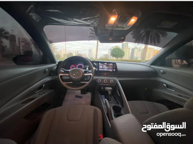 2022 Hyundai Elantra GL