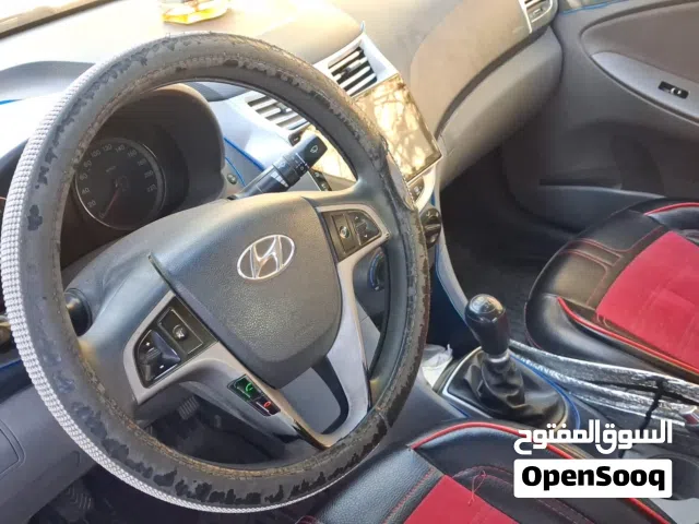 2018 هيونداي اكسنت Standard