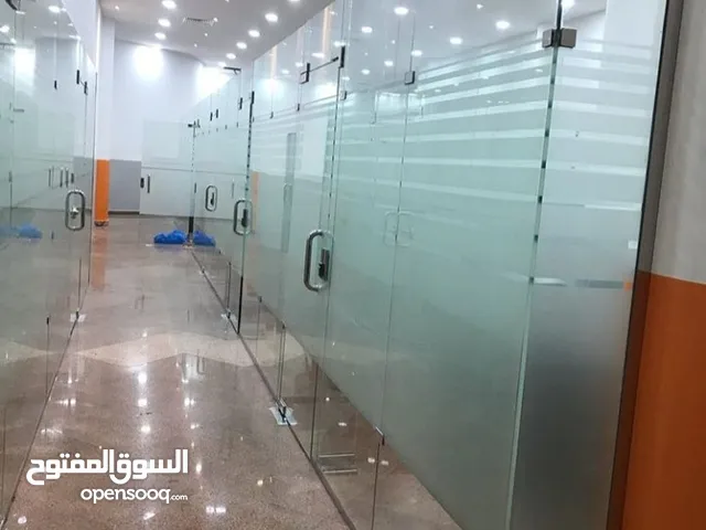 توريد وتركيب. جميع انواع الزوجاج السكوريت والصيانه والالمنيوم. وتوريد. وتركيب المظلات والحدايق