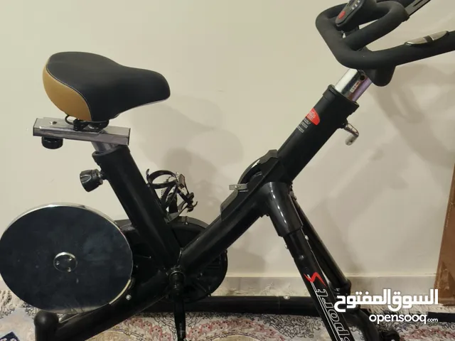 دراجه ثابت تعمل بخاصية الاهتزاز