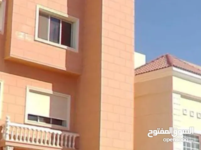 440 m2 More than 6 bedrooms Villa for Sale in Kuwait City Ghornata