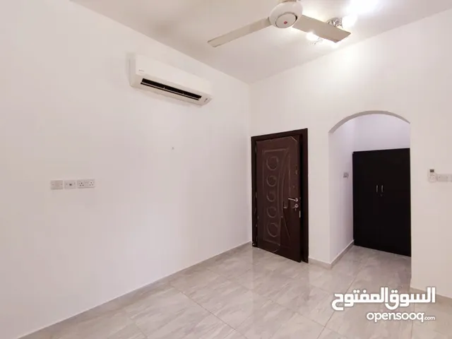 #غرفة للموظفات فقط في الانصب بالقرب من نور للتسوق / شامل بدون عموله