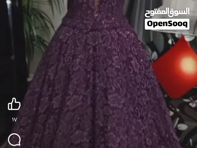فستان سهرة راقي للبيع