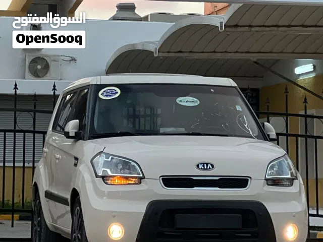 2011 كيا سول EX