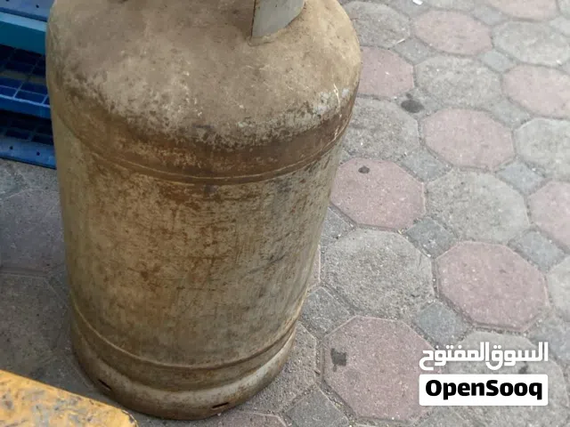 طباخة كاملة للبيع السعر 55 ريال المكان سوق الخوض التجاري