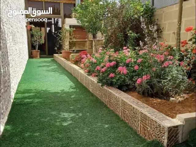 252 m2 4 Bedrooms Villa for Sale in Amman Yajouz