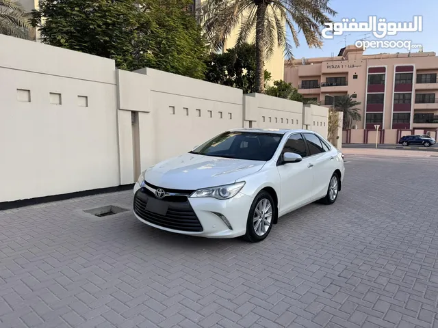 Toyota Camry GLX 2017