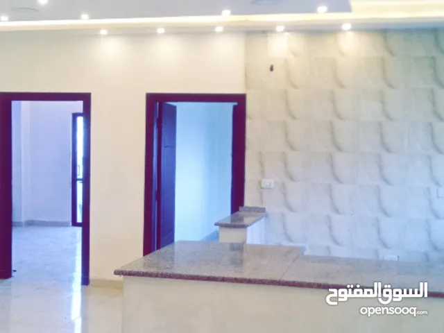 140 m2 4 Bedrooms Apartments for Rent in Zarqa Al Autostrad