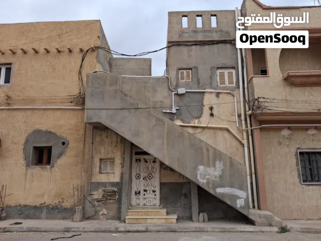 نصف حوش دورين بغوط الشعال ب400 ألف