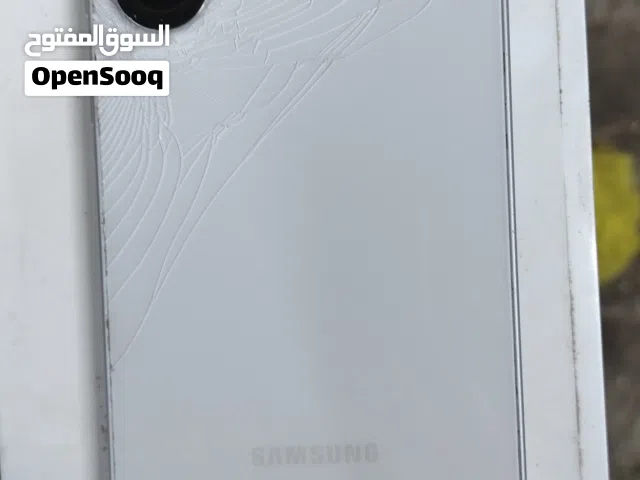 جهاز اي 56 الجهاز بلادي فقط كسر بالظهر ومبدل قاعده الشحن كل شيء ما بيه بعد جهاز كلش حلو كرتونه والشا
