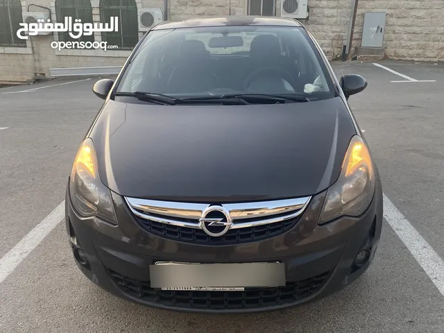 أوبل كورسا 2014 البيع كاش فقط يد واحدة بعد الاستيراد.