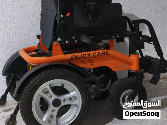 سلام عليكم عربانة معوقين للبيع السعر 950 وبيه مجال الطيبين فول مواصفات مع شاحنة تحكم يمنه أو يسرة