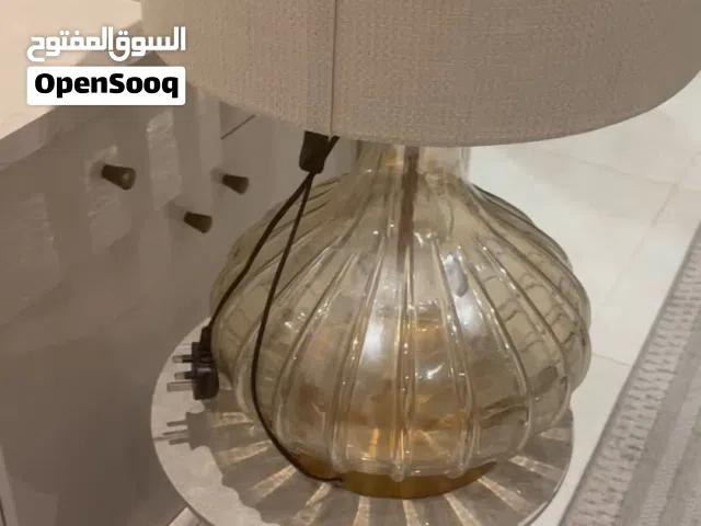 2اباجورة طويلة و2 اباجورة كبيرة بقاعدة زجاجية