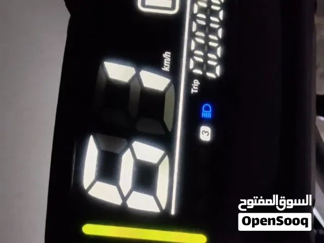 اسكوتر كروني السعر 950 قابل للتفاوض استعمال نظيف جداً