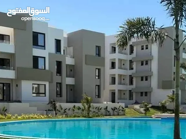 للبيع سنتر تجاري اداري سكني بالعبور.