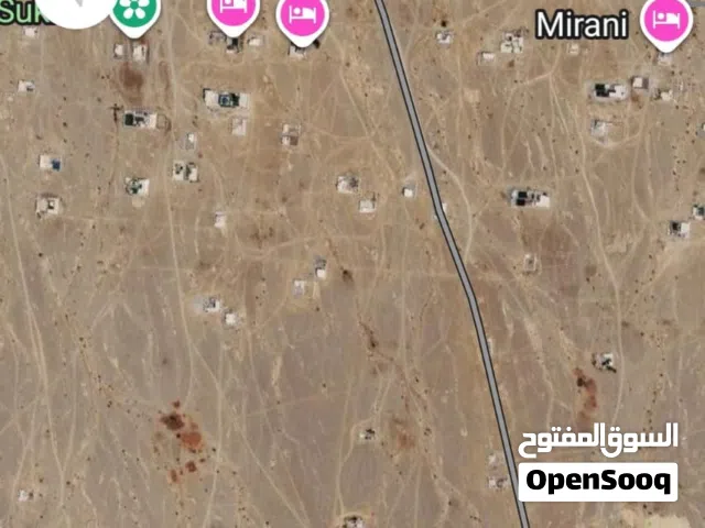 ارض سكنيه بركاء الدهس شبه كورنر فقط ب 7500