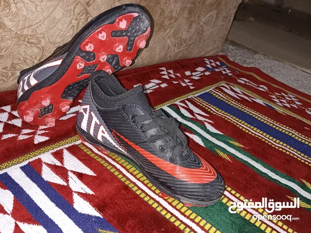 37 Sport Shoes in Al Qubah