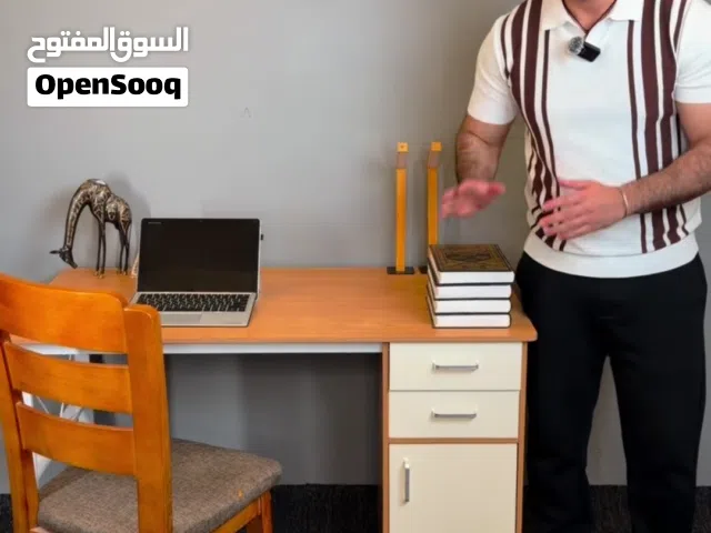 ميز مكتبي حديث مودرن