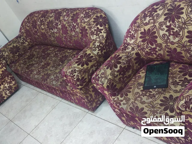 طقم كنب صغير للبيع