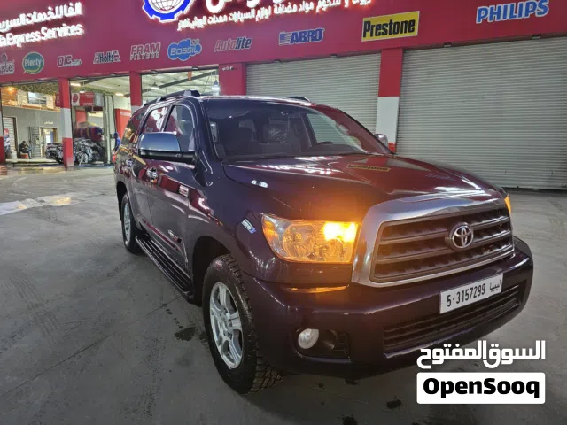 2010 تويوتا سيكويا SR 5