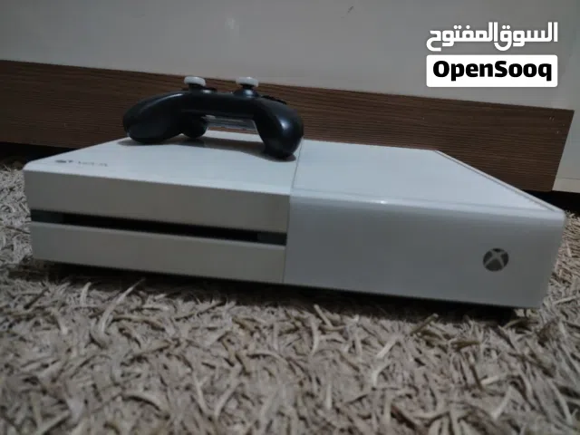 إكس بوكس ون أصلي أبيض ملكي (نسخة نادرة Cirrus White) بحالة ممتازة للبيع