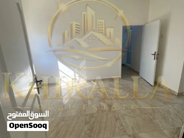شقة غرفه وصاله بالغبرة والخوير شامل One room apartment and a hall in the dust and Al Khuwair are com