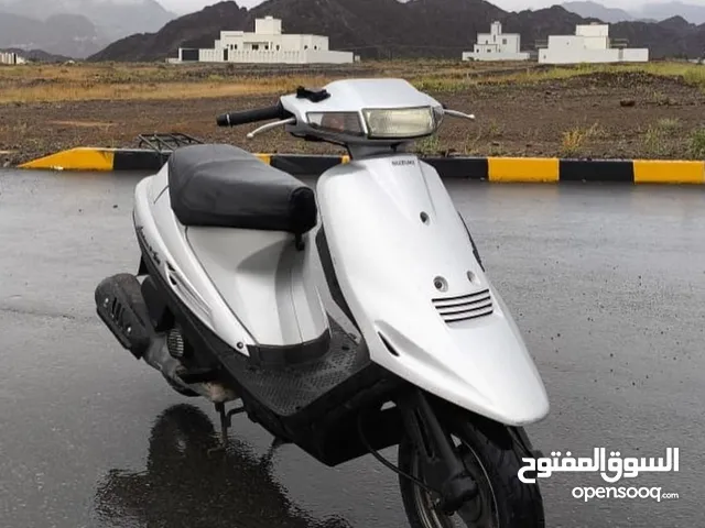 Suzuki Addresa 2015 in Al Batinah