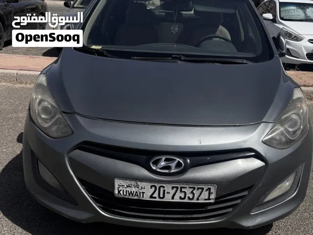 2013 هيونداي i30 Standard
