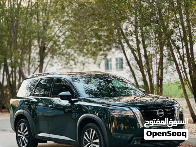 2022 Nissan Pathfinder SV