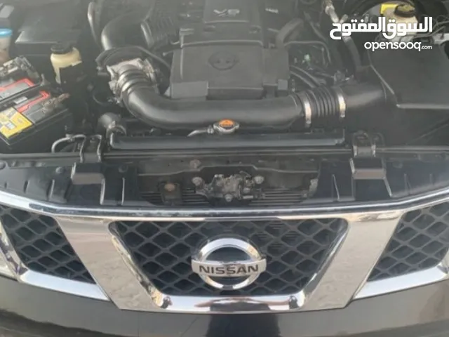 متوفر ماكينه نيسان اكس تريل وايضا باثفايندر تركيب مع كفاله الموقع سكراب امر الخشب قطع غيار0