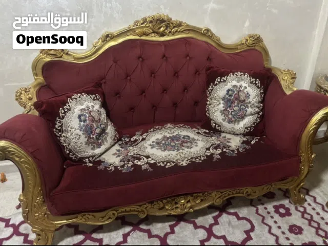 كنب وطاولة سفرة