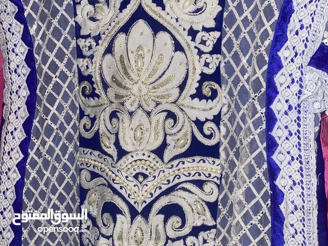 ساري هندي شك فل لولو بجننننن مشكوك كامل لولو لون ازرق غامق وفضي قطعه واحده والساري التأني لون فوشي