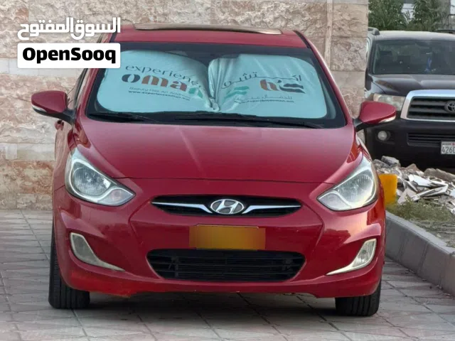 2013 هيونداي اكسنت Standard