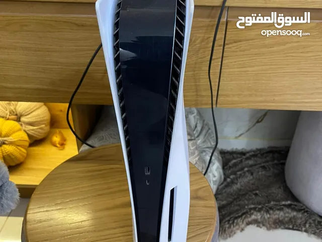 جهاز بلايستيشن  5 مع يدتين مع 12 لعبة  بسعر بس 1600 شيكل