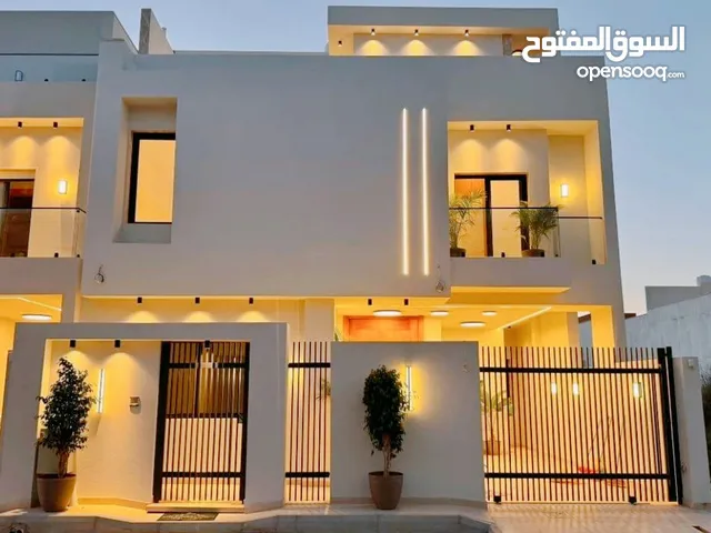 500 m2 More than 6 bedrooms Villa for Sale in Tripoli Al-Serraj