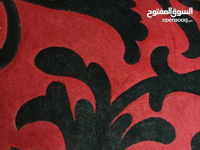 سجاد ة لون احمر واسود تعريفة رايقة