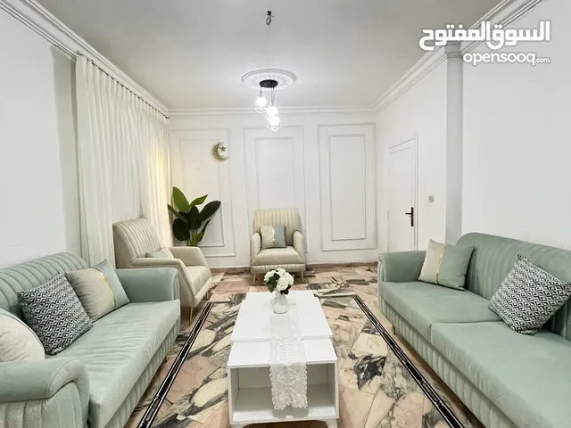 شقة مميزة للبيع بسعر حرررق الموقع طبربور-ضاحية الاقصى- حي الاتراك موقع هادىء وقريب من جميع الخدمات