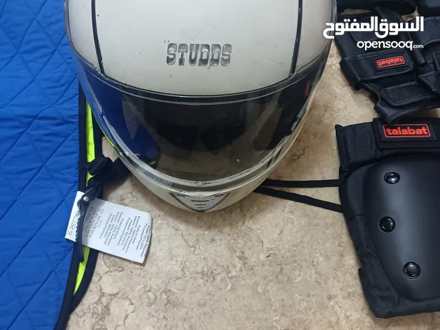 خوذه وشنطة كارج